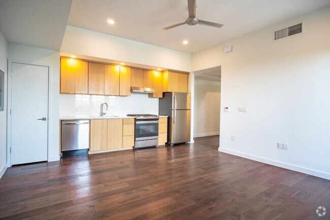 Building Photo - 1322 E 12th St Unit 1 Rental