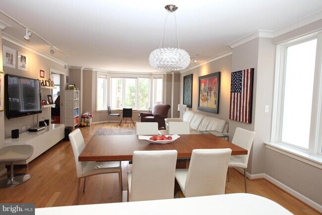 Photo - 1045 31st St NW Unit 205
