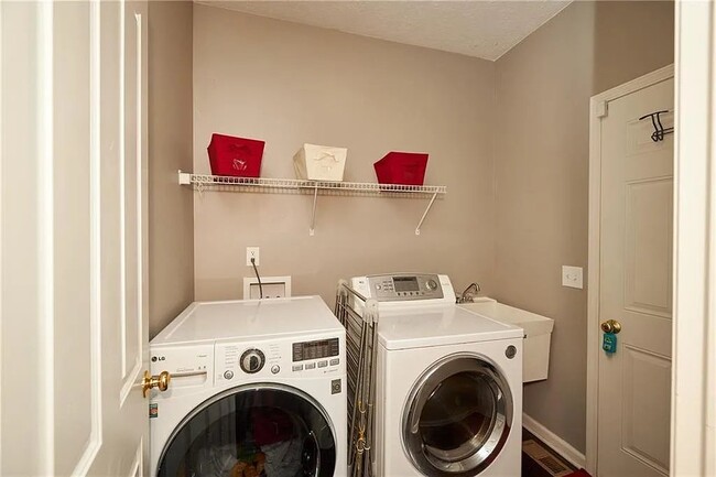 Photo - 7830 Wedgetail Drive