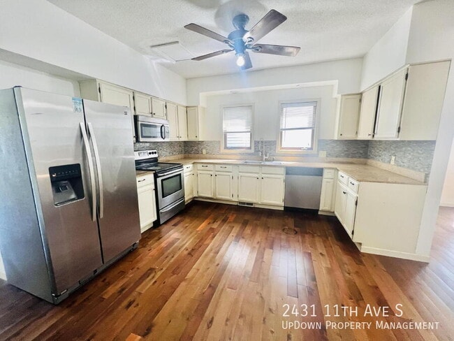 Photo - 2431 11th Ave S