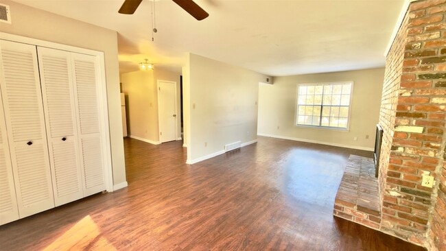 Photo - 379 Dove Valley Rd