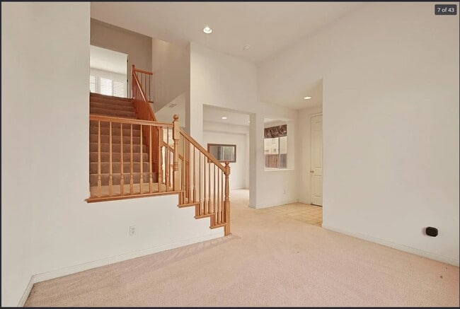 Photo - 748 Iberis Way