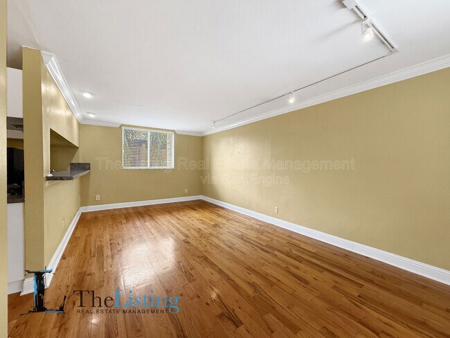 Photo - 1301 S Howard Ave Unidad A4