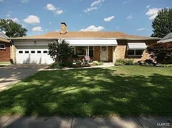 Building Photo - "Charming 3-Bedroom Retreat with 2 Full Baths in Prime Saint Louis Location - 1537 Sq Ft of Comfo...