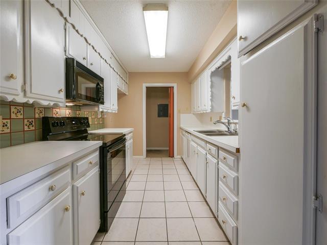 Photo - 2113 Fleur De Lis Ct