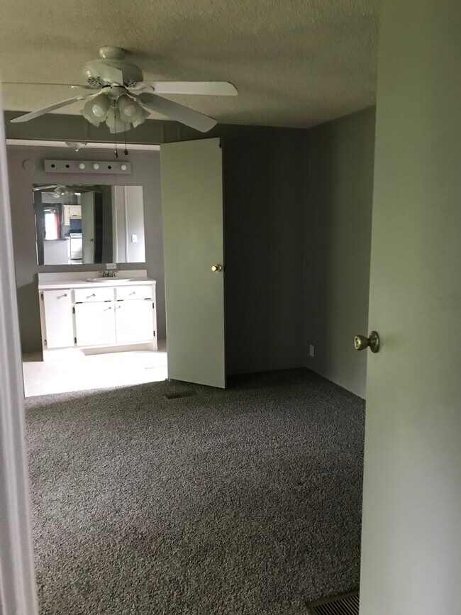 Photo - 339 Cain Rd