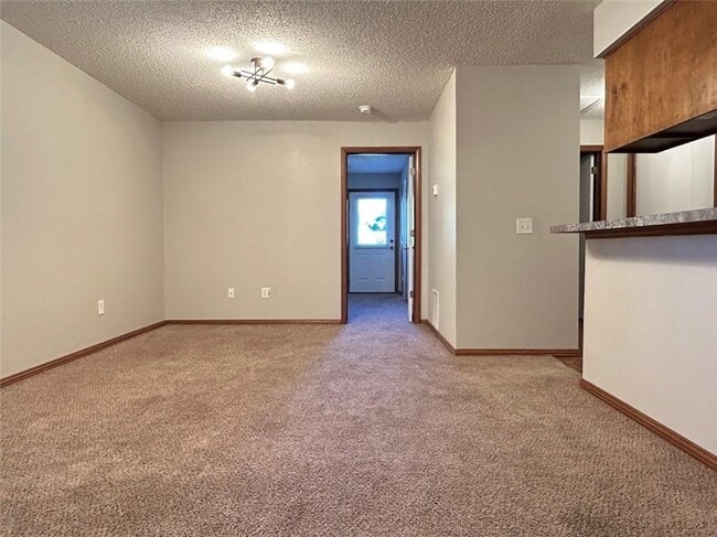 Photo - 1650 N Sang Ave Unidad 203