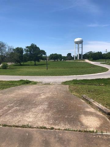 Photo - 504 Chinner St