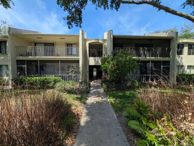 Building Photo - Spacious 2BR Retreat Near Beaches & Dining Unit E-6