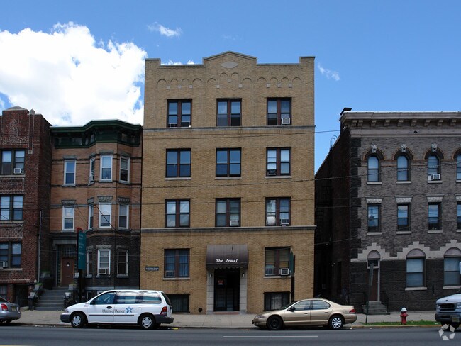 Photo - Quality Urban Properties