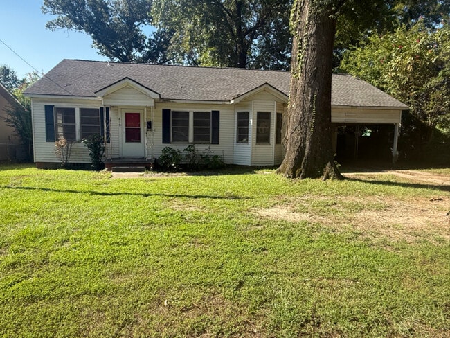 Photo - 418 S Jean Dr House