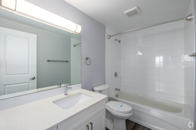 1906_2BR_2BA_1000SF