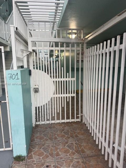 701 Collins Ave Unit 2B
