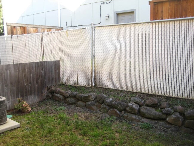 Photo - Townhome in Central Point