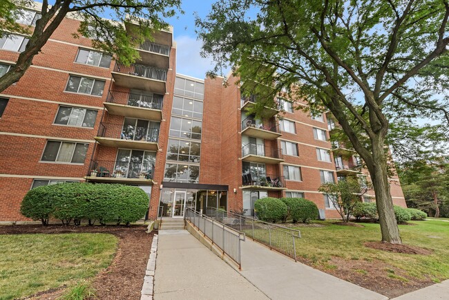 2200 Grace