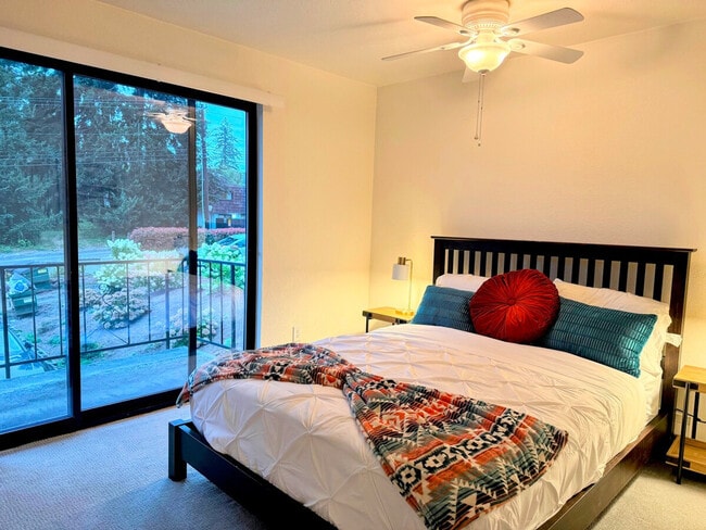 Photo - 5317 189th St SW Unidad ID1324824P