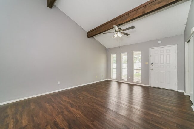 Photo - 123 Hidalgo Ave