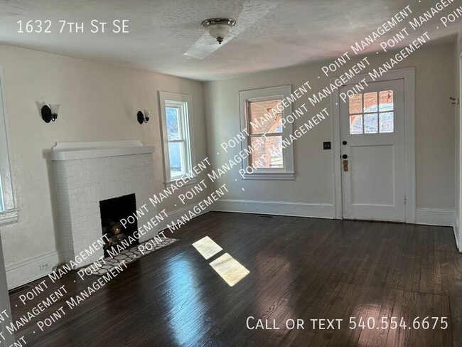 Photo - 1632 7th St SE