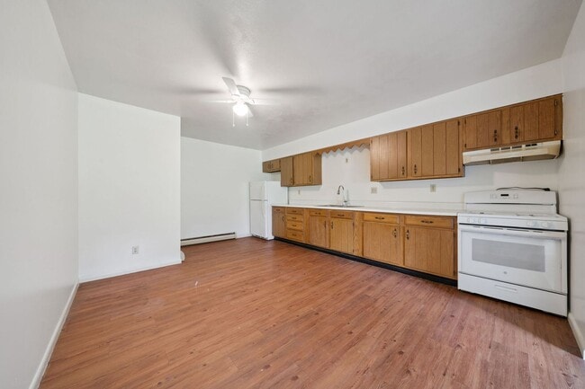 Photo - 6251-6259 Old William Penn Hwy Unidad 6251