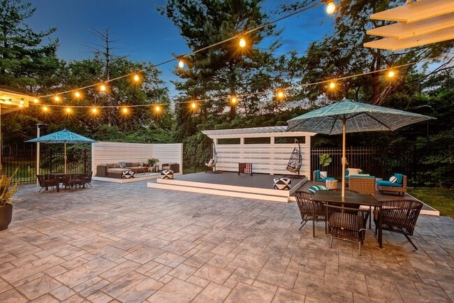 The Hamptons at Town Center