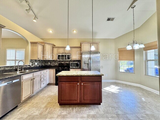 341 Hays Blvd