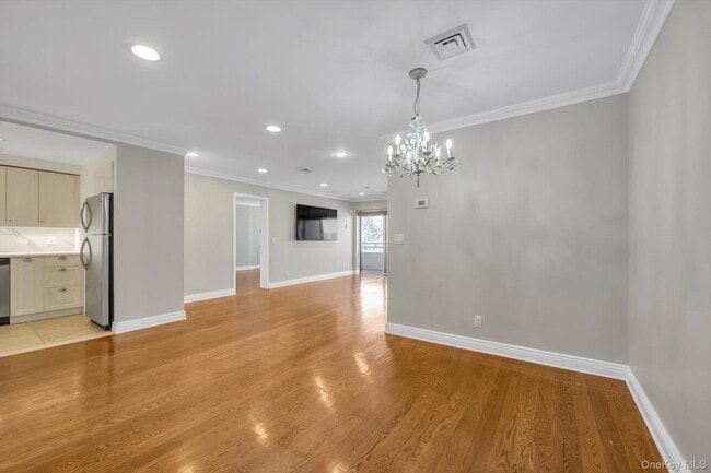 Photo - 100 Cutter Mill Rd Unit 4G