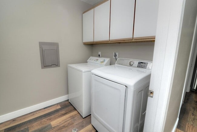 Photo - 7311 98th Ave