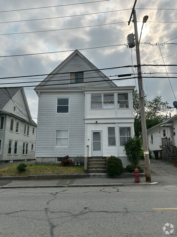 Building Photo - 161 School St Unit 1 Rental
