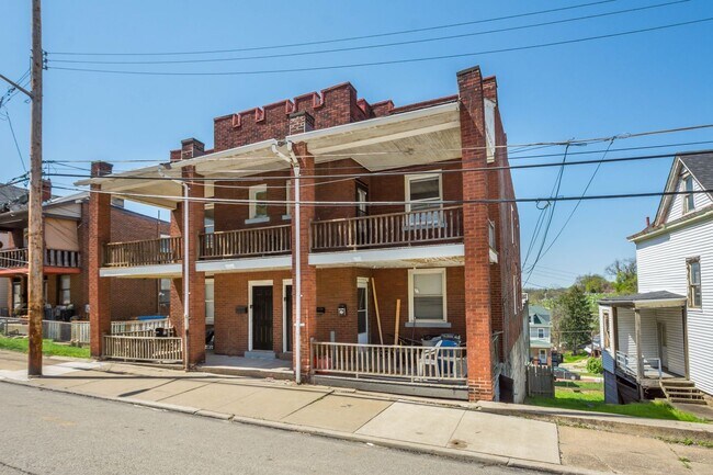 Photo - 1605 Westmont Avenue