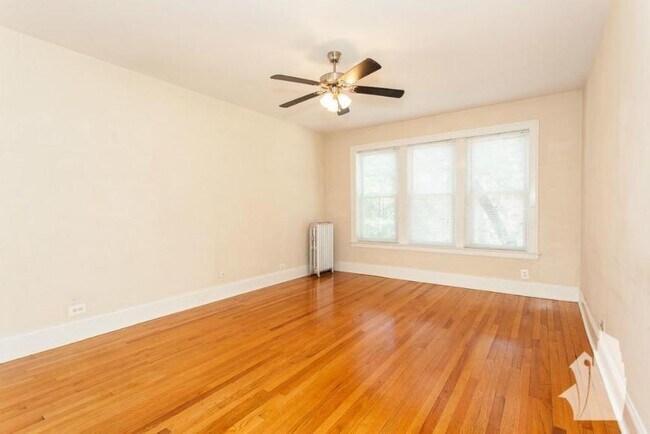 Building Photo - 2 bedroom in Chicago IL 60640 Unit 1931-GDN Rental