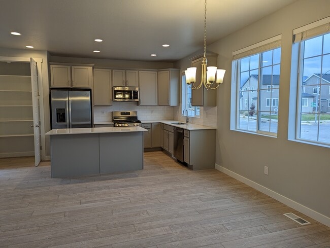 Photo - 1407 North 3500 West
