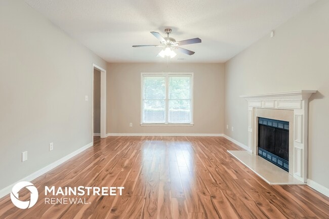 Photo - 16 Stoneybrook Ct SE