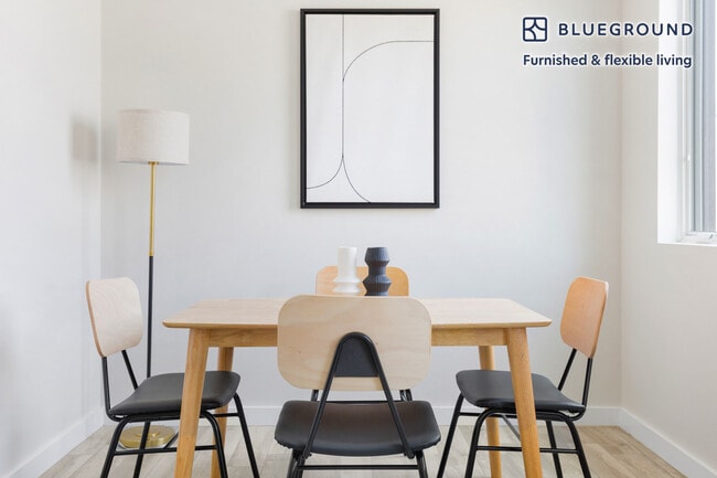 Photo - 516 Lorimer St Unit FL2-ID797