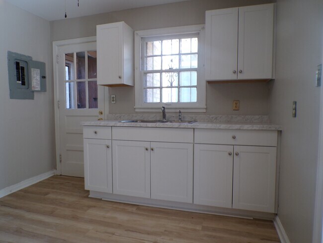 Photo - 1216 17th St SW