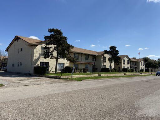 Photo - 421 Villa Dr