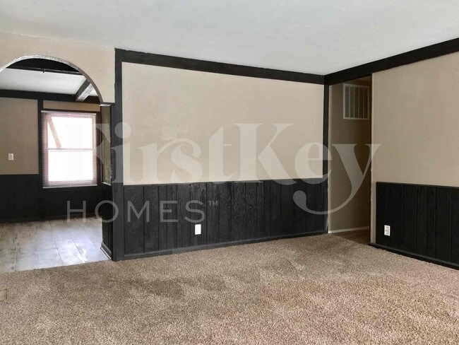 Photo - 3520 Wellington Ave