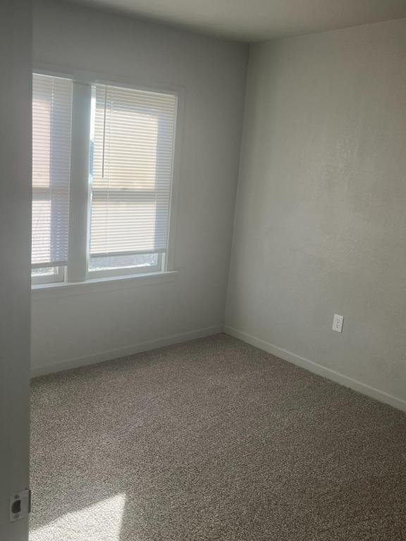 Photo - 301 NE 26th St