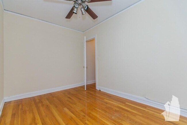 Photo - 411 W Roscoe St Unit 410