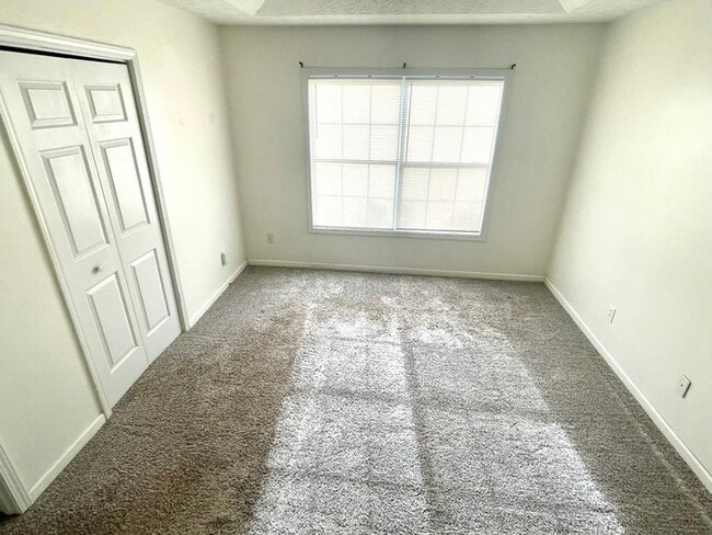 Photo - 104 Taylor Knoll Way