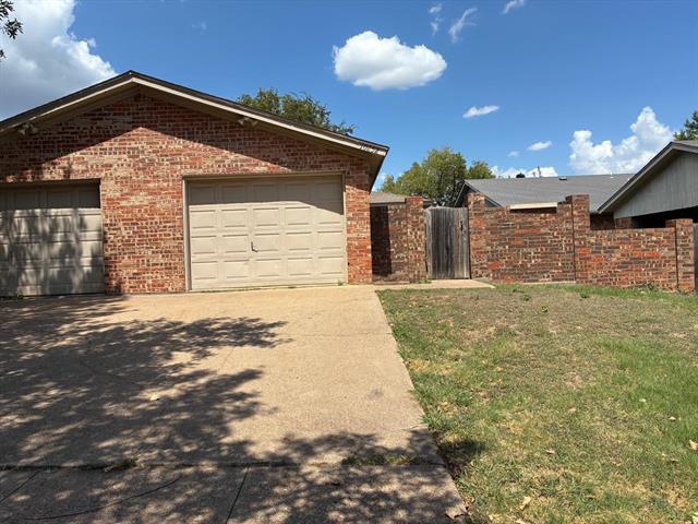 Building Photo - 10252 Maverick Dr Rental
