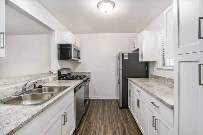 Gull Prairie/Gull Run Apartments and Townhomes