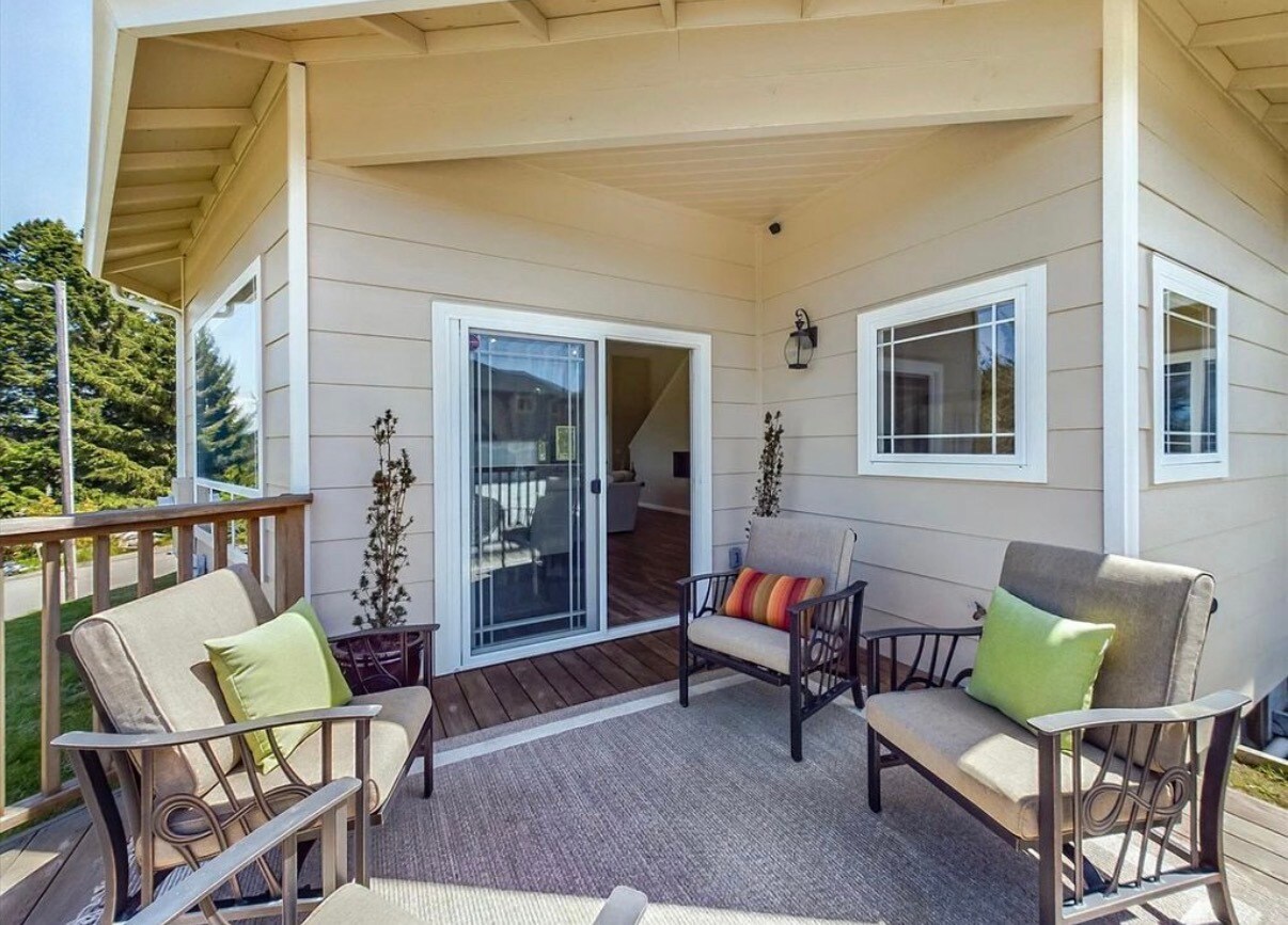 Photo - 20 Blue Spruce Dr