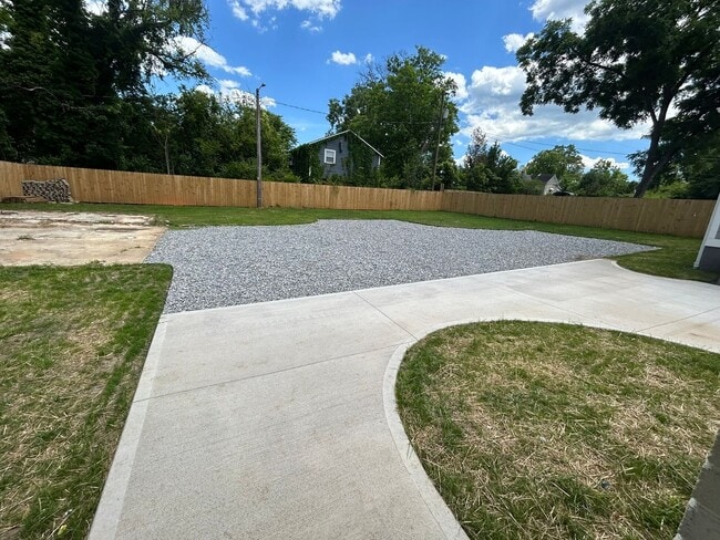 Photo - Renovated Spacious 3 Bedroom 2 bath with Full Appliance Package