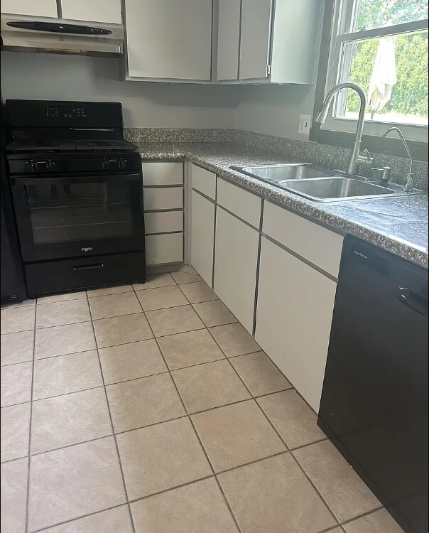 Photo - 9536 Aboite Center Rd