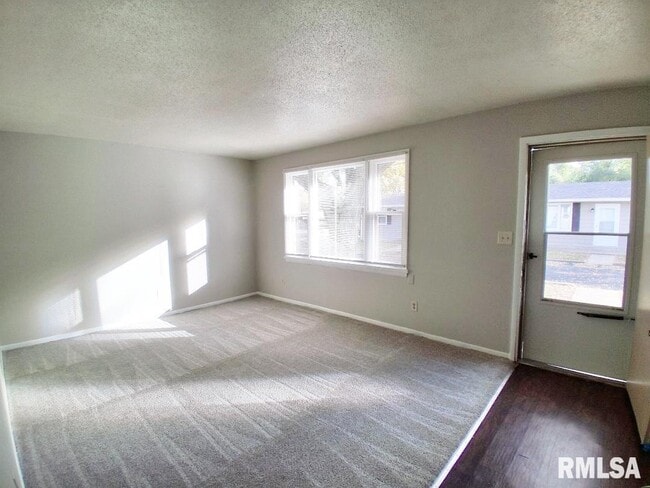 Photo - 5812 W Farmington Rd Unit A