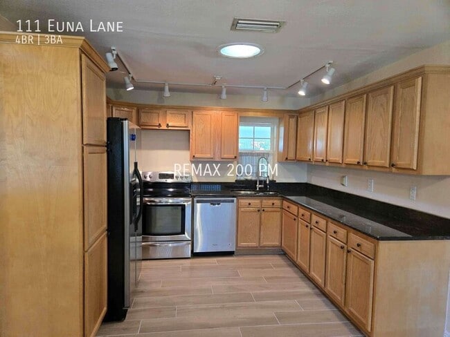 Photo - 111 Euna Ln
