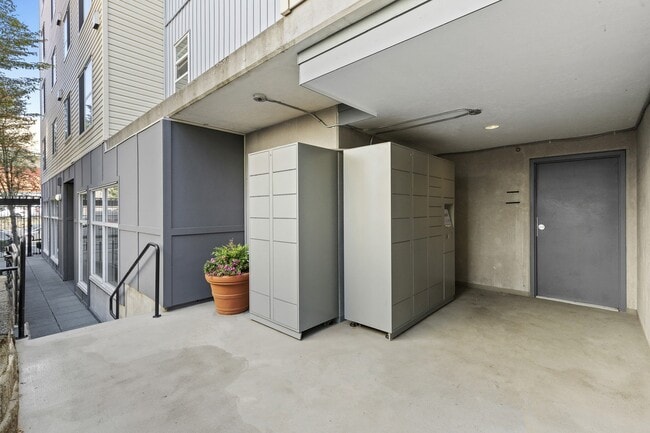 Promenade at the Park Apartment Homes