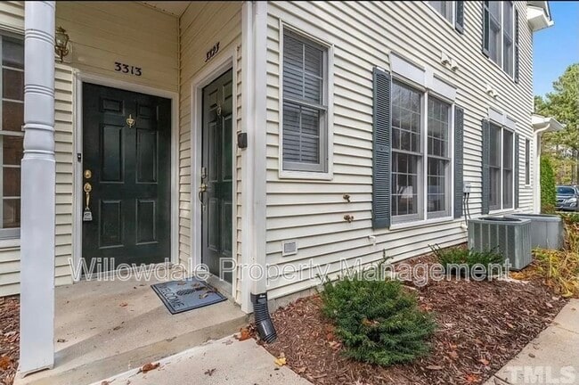 Photo - 3313 Kudrow Ln