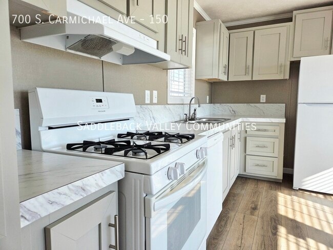 Photo - 700 S Carmichael Ave