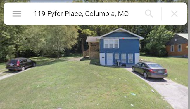 Gran patio con fogata detrás de los árboles (no aparece en la foto) - 119 Fyfer Pl Unidad 119 Fyfer Place